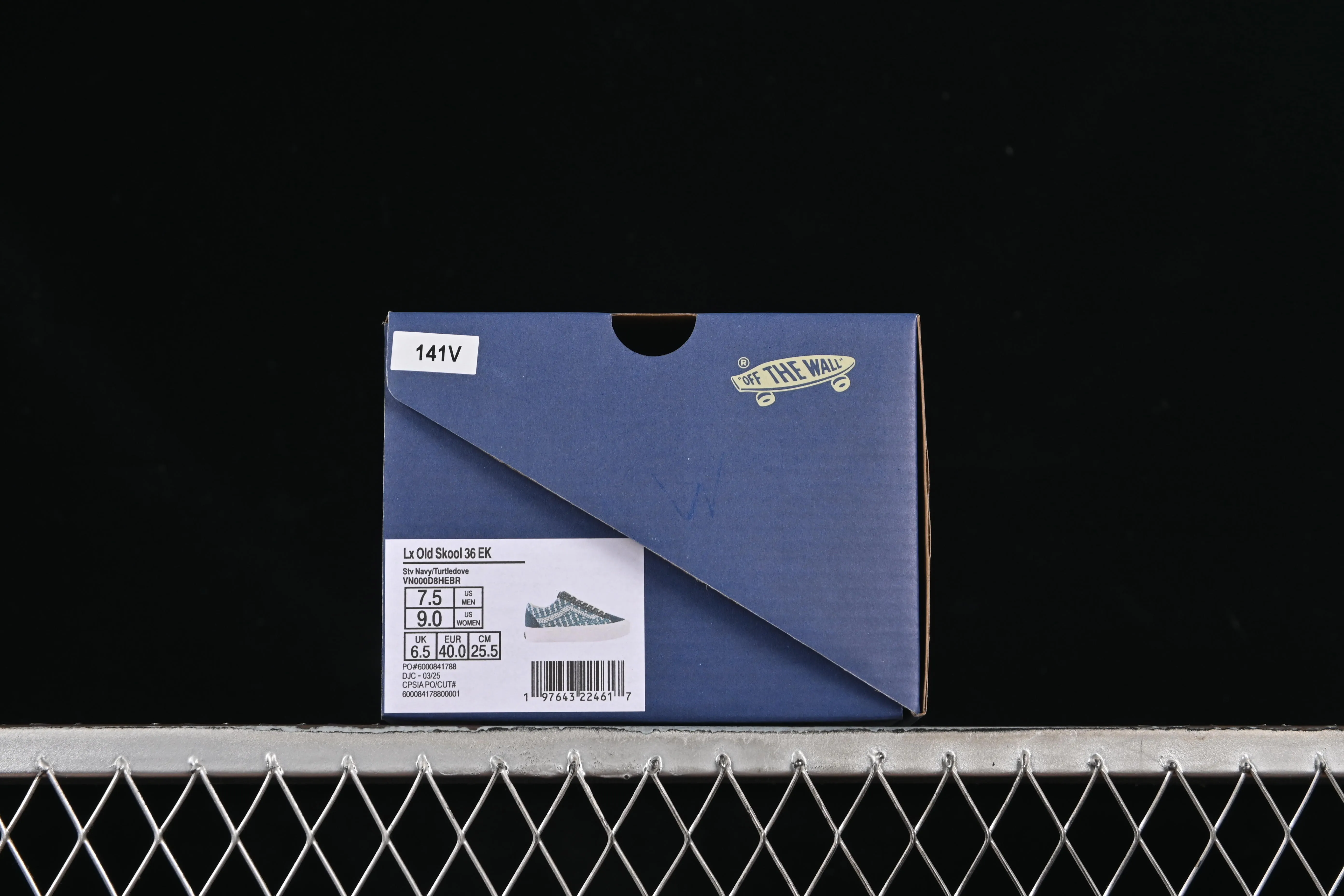All categories Vans Vans series Vans Low Vans Low Vans Old Skool 36 EK woven series Comfortable and versatile non-slip and wear-resistant casual skate shoes VN000D8HEBR